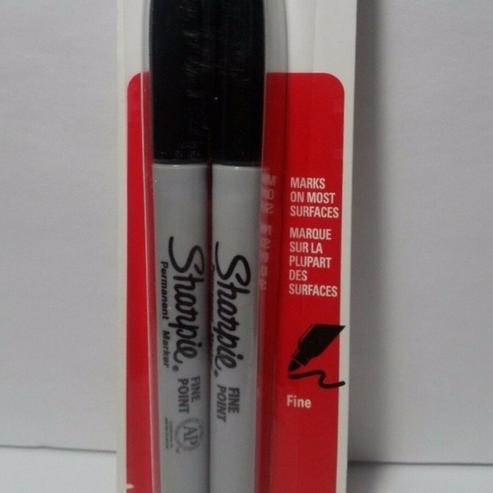 2 Sharpie Black Fine Tip Permanent Markers